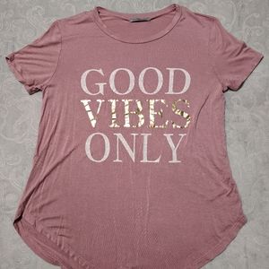 T-shirt GOOD VIBES ONLY